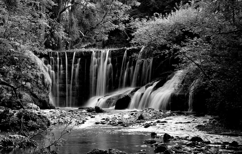 Walter Bachmann: Wasserfall Walter Bachmann: Wasserfall