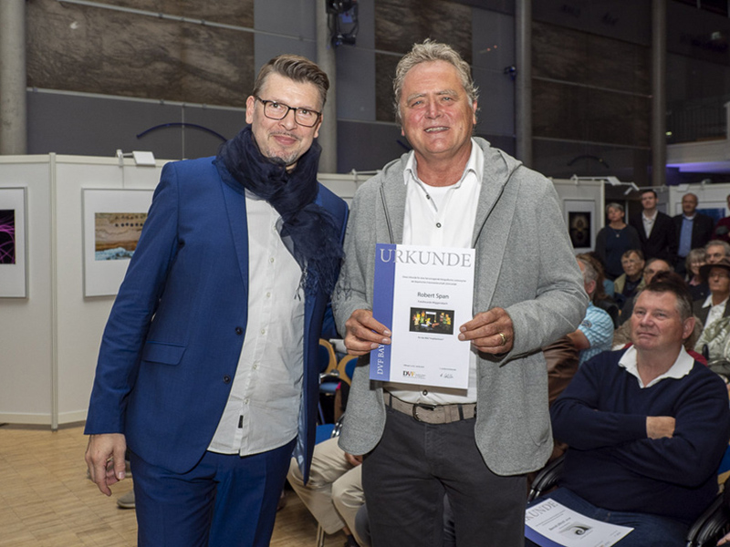 eine Urkunde für Robert Span, Mitglied der Fotofreunde eine Urkunde für Robert Span, Mitglied der Fotofreunde